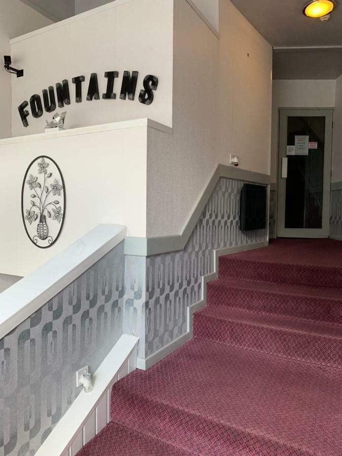 Fountains Hotel Ранкорн Екстер'єр фото